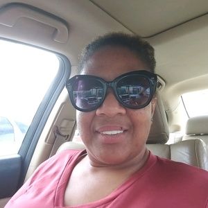 Meet your Posher, Treva